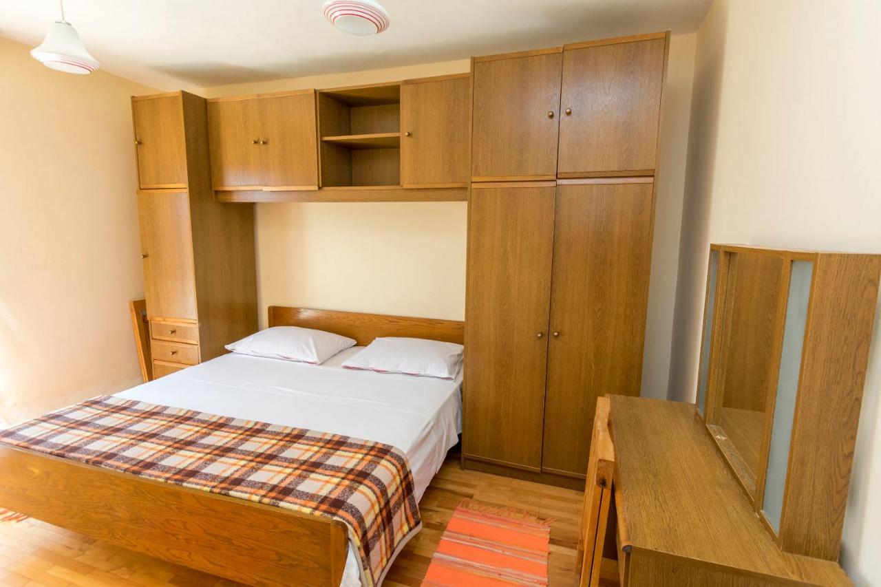 Apartment Smiljan Primošten Esterno foto